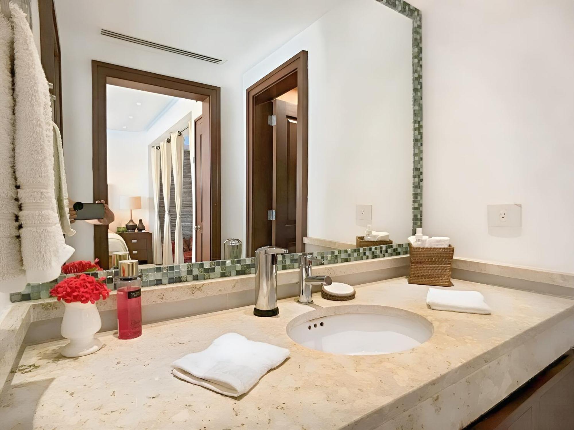Luxury Duplex -4 Pers- 2Mn Beach&5Th Av, Pool, Gym بلايا ديل كارمن المظهر الخارجي الصورة