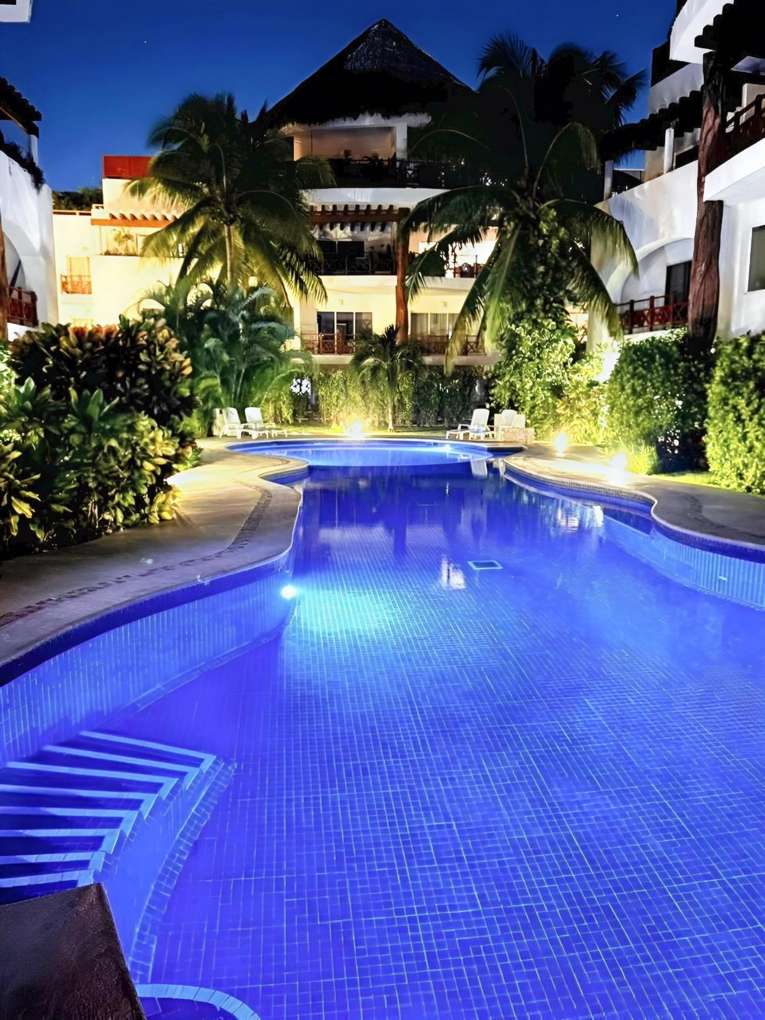 Luxury Duplex -4 Pers- 2Mn Beach&5Th Av, Pool, Gym بلايا ديل كارمن المظهر الخارجي الصورة